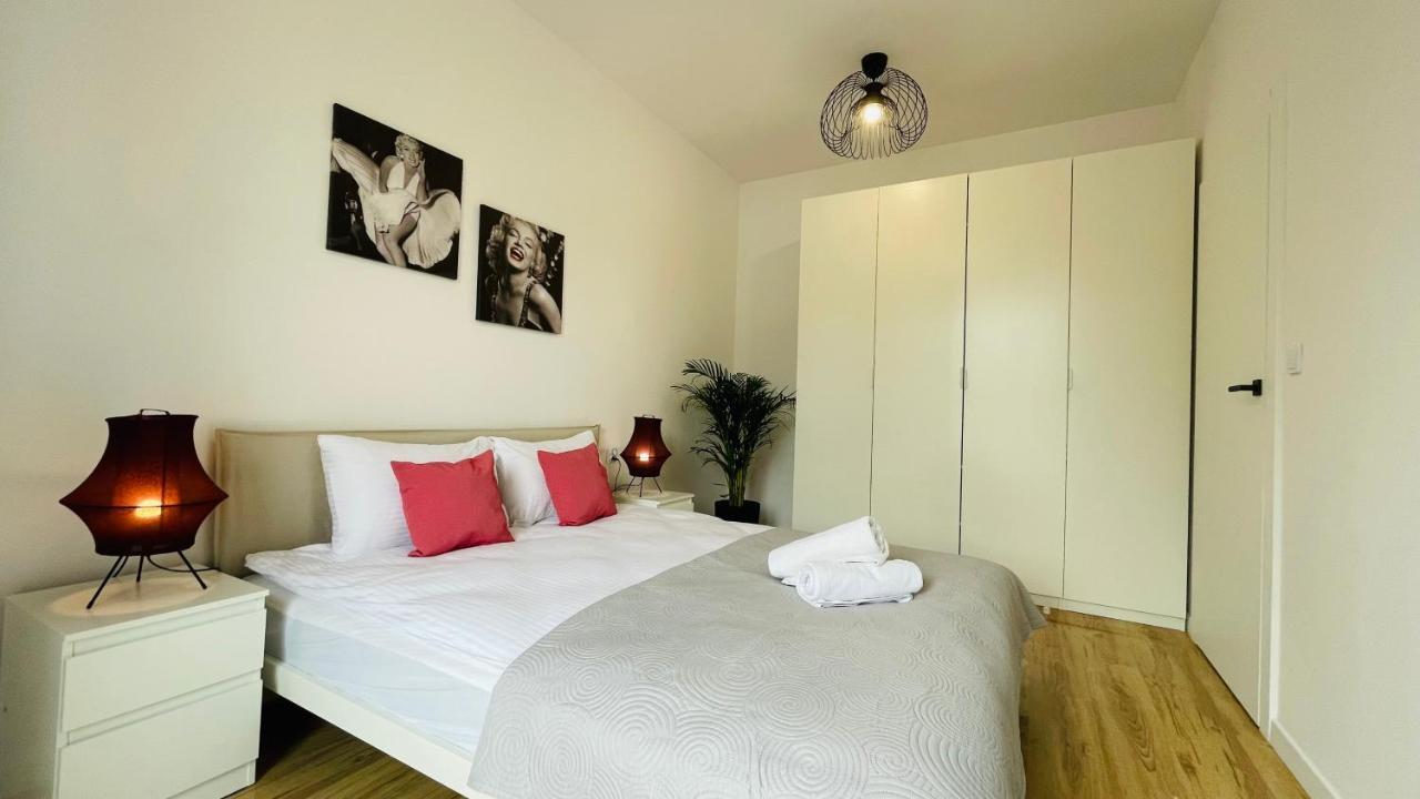 Jm Millennium Kaweczynska 37 Daire Varşova Dış mekan fotoğraf